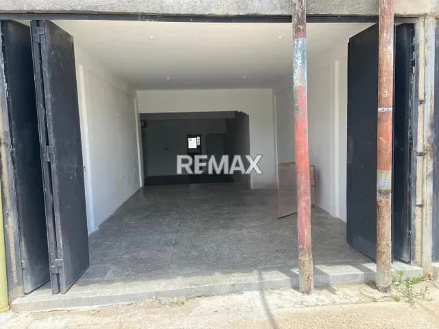 Local Comercial en Alquiler, 56 m2, en Av. Principal de La Cruz, Maturín