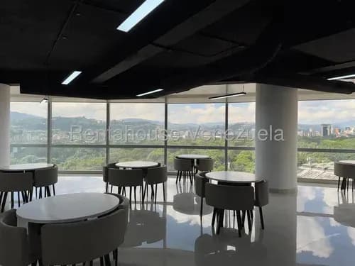 Oficina En Venta En Los Dos Caminos Remodelada Lista Para Comenzar Tu Empresa / Rf