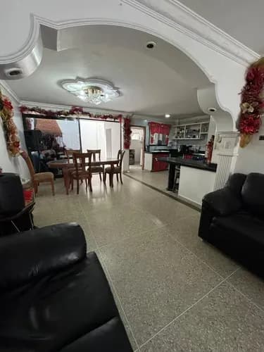 Se Vender Hermosa Casa En Exclusivo Conj Res. Villa Granada Av Universidad Lc
