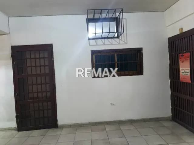 Se alquila oficina Av Bermudez Sur Maracay