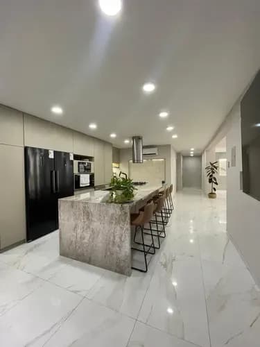 Casa Moderna Con Planta 100% En Calle Cerrada Con Patio En El Trigal Centro