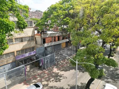 Edificio Comercial En Venta, En La Av Roosevelt