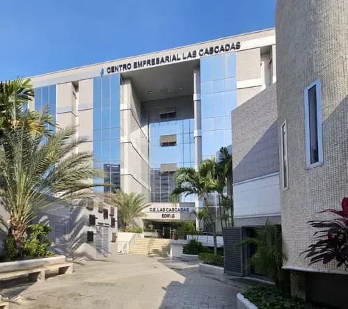 Local En Alquiler En El Centro Empresarial Las Cascadas Lecheria
