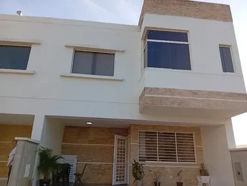 Yia Townhouse En El Pueblo De San Diego,, Clientes