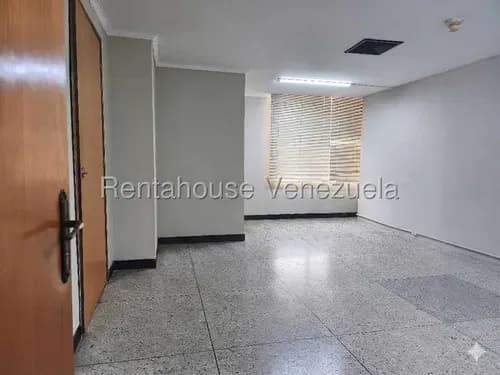 Oficina En Alquiler En Av Universidad Cb
