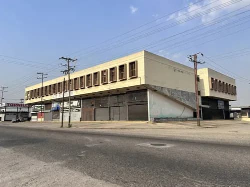 Annic Coronado Vende Centro Comercial En Venta En Av Michelena Valencia328618