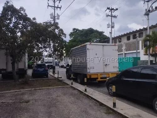 Mehilyn Perez Vend Galpón De 624m2 Con Amplia Mezzanina En La Zona Industrial 2 Barquisimeto,lara