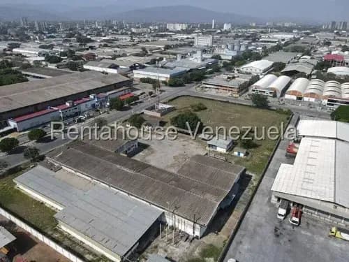 Raíza Suárez Vende Terreno Con Galpones En Zona Industrial I Lara
