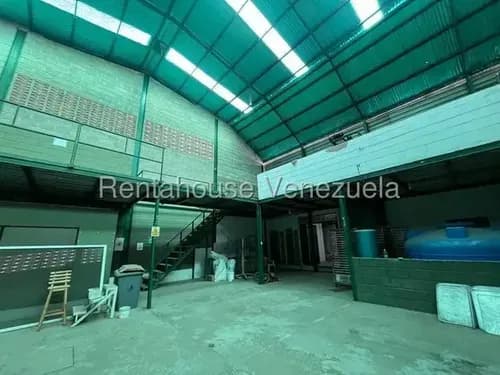 Jean Pavon Tiene En Venta Excelente Galpon A Pocos Metros De La Florencio Jimenez Zona Oeste De Barquisimeto Lara 8242