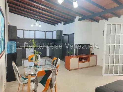 *jl/ Casa En Esquina: 228m2 De Puro Confort Y Autonomía En Cabudare. En Venta La Campiña Cabudare Lara, Venezuela , Cod 26-18514 / 3 D/ 3 B/ 228.43 M2