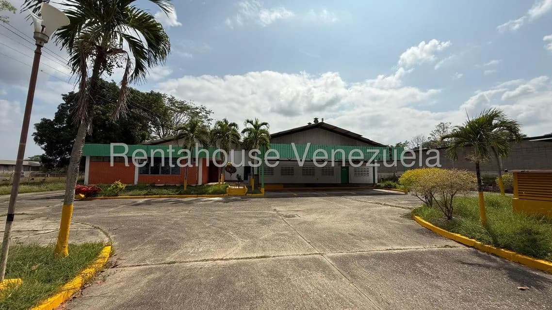 Comercial (Galpon - Deposito) en Alquiler en Industrial del Tuy, Miranda
