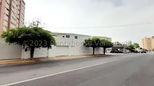 Hermosa Casa En Venta En La Lago Yh