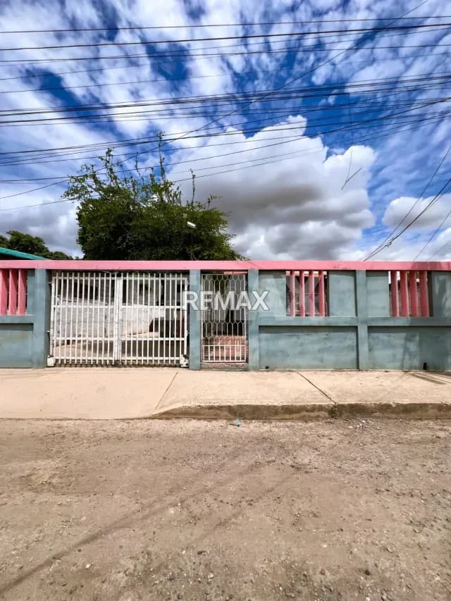 Casa en sector colinas bolivarianas