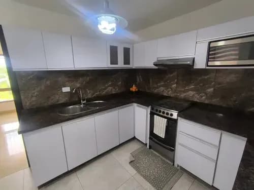 Se Vende Apartamento De Oportunidad En La Zona De Av Bolívar Norte De Valencia Cimp