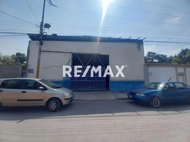 Galpon Industrial en Alquiler-Santa Rita Aragua