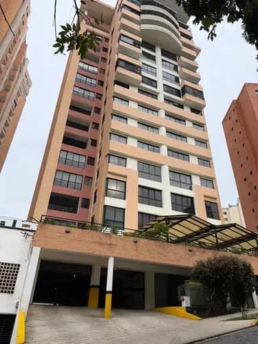 Apartamento En Venta En El Parral Urb Merlot Suites Ls