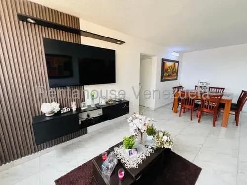Se Vende Apartamento En La Avenida Intercomunal Urb. Privada 25-10745 Mmarin