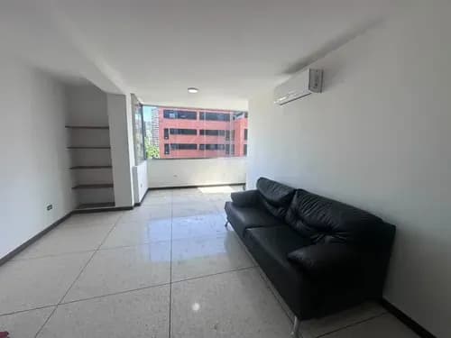 Sabana Grande Oficina O Vivienda En Alquiler Remodelada