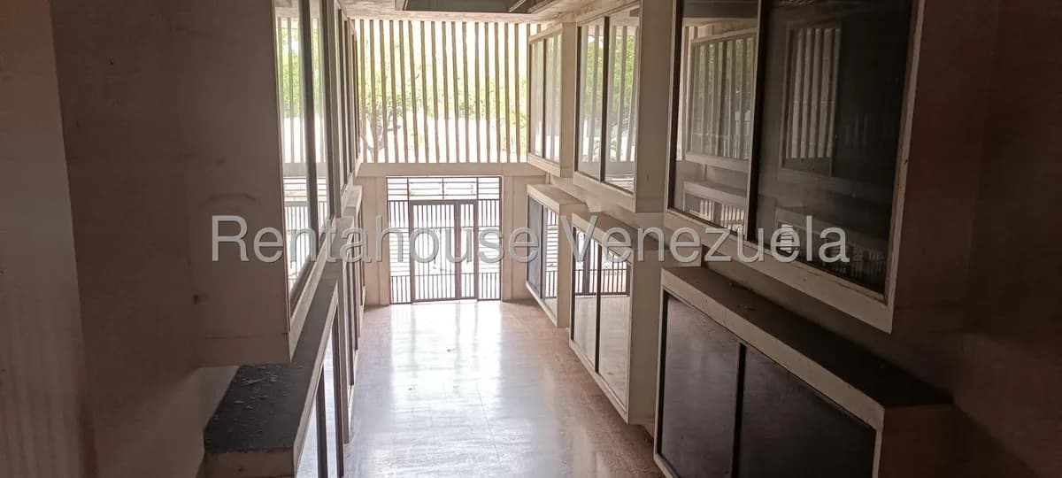 Comercial (Oficina) en Venta en Avenida Bella Vista, Zulia