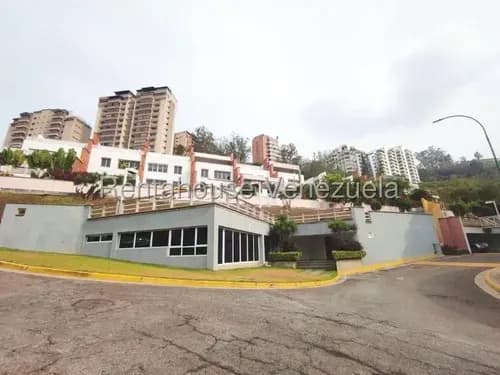 Megnifico Townhouse A Remodelar En Venta Mls 26-2084 Los Naranjos Del Cafetal