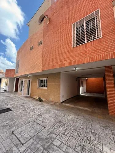 Michelle Vende Townhouse En Manantial Res Posada Del Sol Ac-r /426