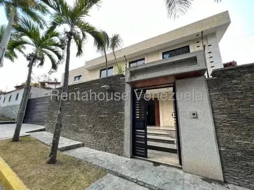 Tg Hermosa Casa En Venta En Macaracuay, Remodelada Con Acabados De Primera. Impecable! 26-11793