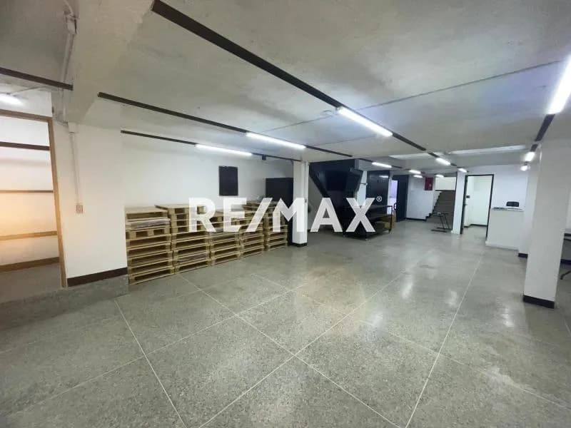 SE ALQUILA LOCAL COMERCIAL EN MZ AV FUERZAS ARMADAS