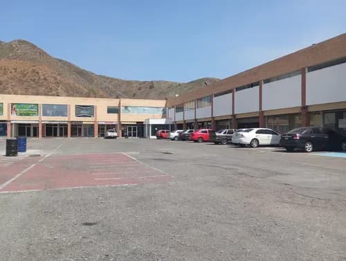 Local En Venta De Dos Niveles Ye
