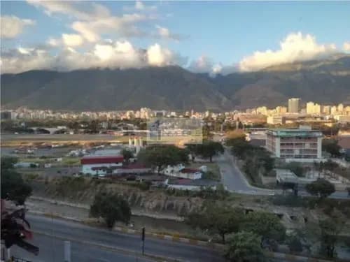 Se Vende Espacioso Apto-172m2-3h+3b+2p+1m+vista Avila-caurimare