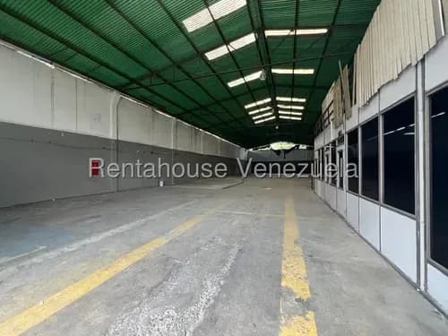 Galpón En El Centro Oeste: 4 Oficinas Luz Trifásica Y Máxima Seguridad @eloisabermudez.rah