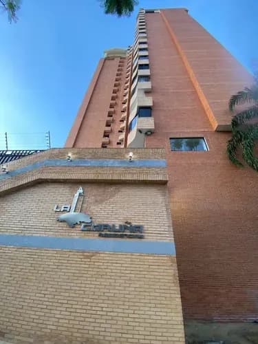 Maria Fernanda Dao Ofrece En Venta Apartamento Moderno Res. La Coruña Trigaleña (solo Clientes) Af-LG