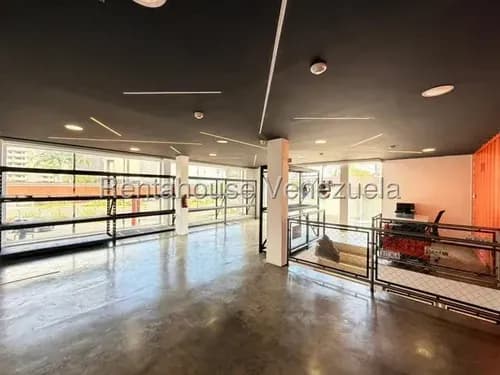 # 26-17680 Alquiler Local Industrial De 156 Metros Cuadrados Con Estética Automotriz De Lujo Al Este Barquisimeto, Lara ^aa^