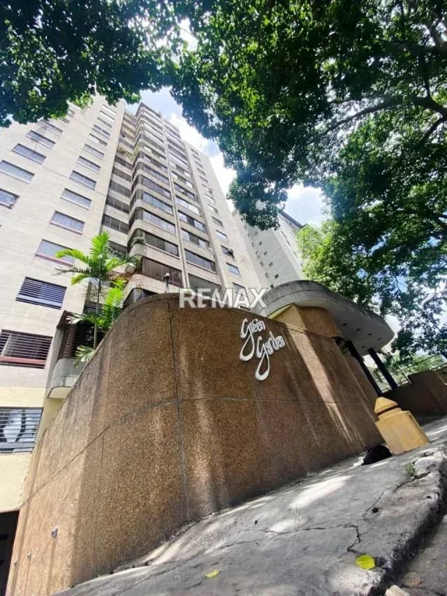 APARTAMENTO EN VENTA - URB. LOMAS DEL AVILA