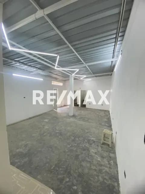 Excelente Alquiler Local Comercial