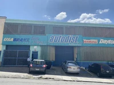 Local Comercial en venta en Las Acacias, Caracas, Distrito Metropolitano - $1.5M
