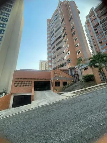 Alquiler Apartamento Resdidencias El Pegaso - El Parral Zona Norte De Valencia / Carabobo / Venezuela // Edith Isaacs