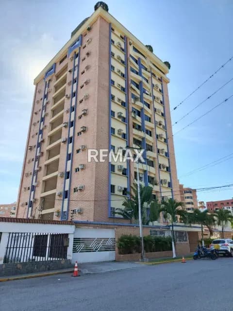 Apto. Semiamoblado en alquiler Ubicado en Residencia El Encanto Las Acacias
