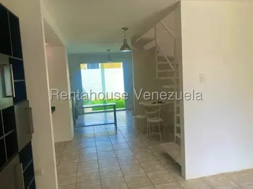 Milagros Inmuebles Casa Alquiler Cabudare Lara Caminos De Tarabana Economica Residencial Economico Código Inmobiliaria Rent-a-house 26-13351