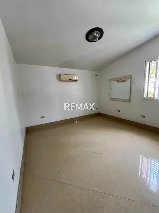 CASA QUINTA EN VENTA CALLE 3 BARICI ESTE DE BARQUISIMETO
