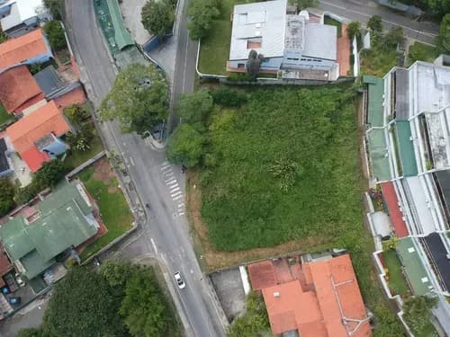 Terreno En Venta En Charallavito Baruta De 935 Mts2 (rv)