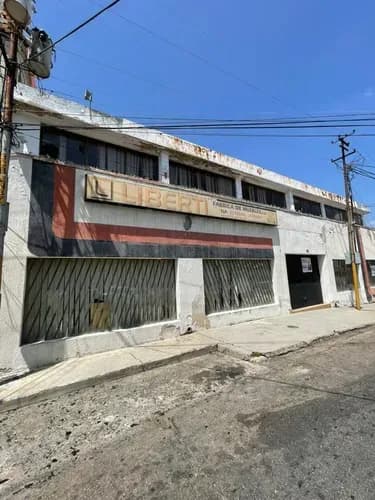 321581 Am - Venta Local Con Galpón - San Blas Valencia - 765 M2