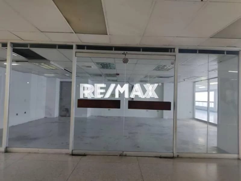 En Alquiler Local Comercial 64 mts2 Calle Sanz 1710, Los Chaguaramos