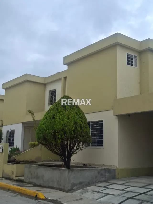 VENTA CASA TRAPICHE VILLAS III