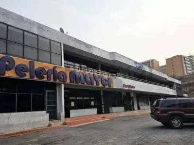 local en alquiler en excelente zona centrica en plena avenida
