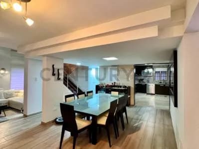 En venta casa en CONJUNTO RESIDENCIAL LA GUARIMBA