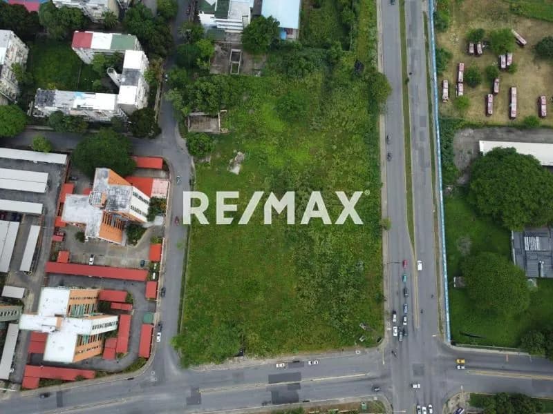 Terreno en Venta Urb. Base Aragua