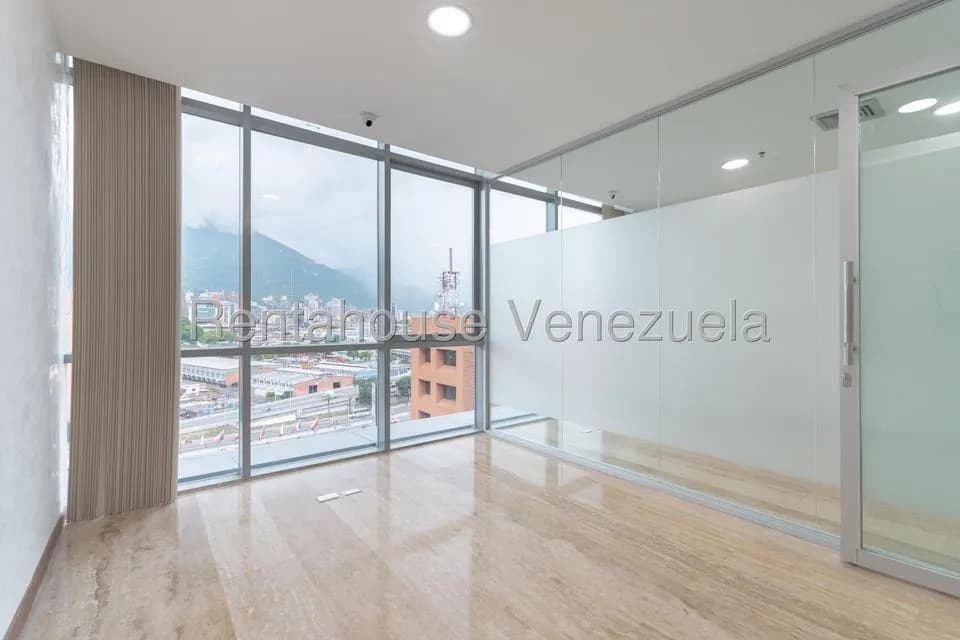 Comercial (Oficina) en Alquiler en Las Mercedes, Distrito Metropolitano