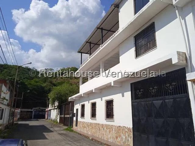 Casa (Duplex) en Venta en Valle Arriba, Miranda