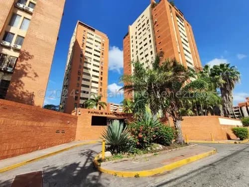 Maritza Lucena Vende Espectacular Penthouse Al Este De Barquisimeto, Cód. 24-14739, Con Todas Las Comodidades, Planta Eléctrica, Piscina, Salón De Fiesta.