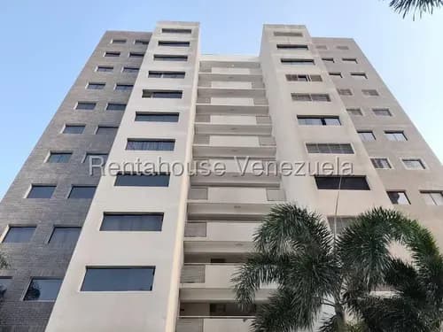 Julio Martínez Vende Hermoso Apartamento Amoblado En Centro-oeste De Barquisimeto, Para Iniciar Una Nueva Etapa De La Vida Con Confort, Tranquilidad Y Excelente Ubicación.